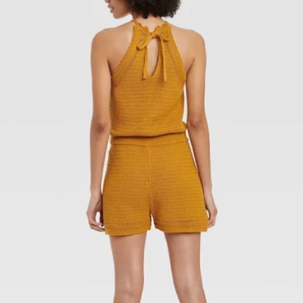 Universal Thread Crochet Sleeveless Halter Romper in Marigold Size Medium